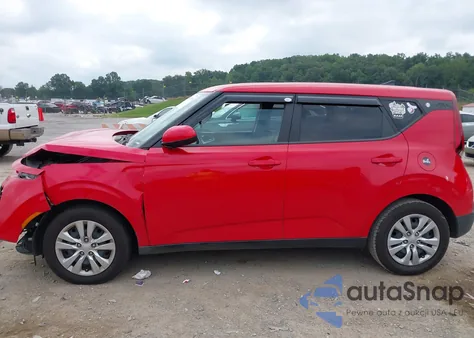 2021 Kia Soul Lx z USA, uszkodzony, nr VIN KNDJ23AU2M7777357